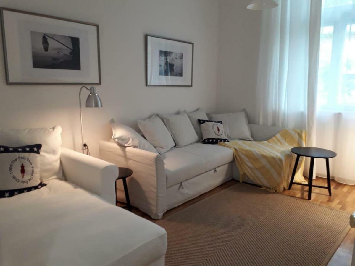 La Dolce Vita, Luxury In The Absolute Center Apartment Burgas Exterior photo
