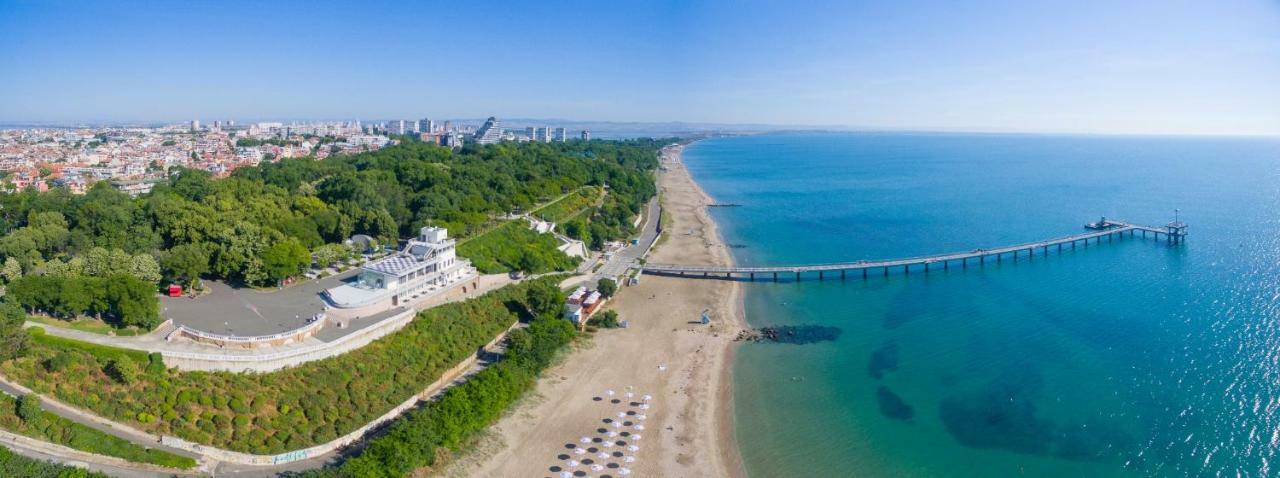 La Dolce Vita, Luxury In The Absolute Center Apartment Burgas Exterior photo
